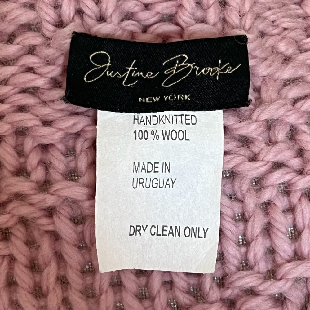 100% wool Elegant Mauve Turtleneck Poncho Sweater - Picture 9 of 13